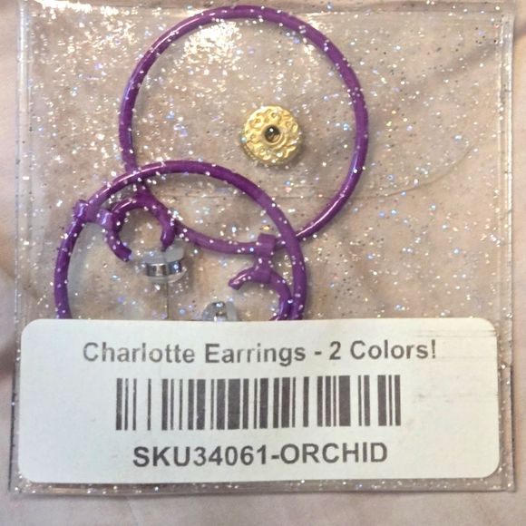 Melania Clara NWT Charlotte Earrings - Picture 4 of 7